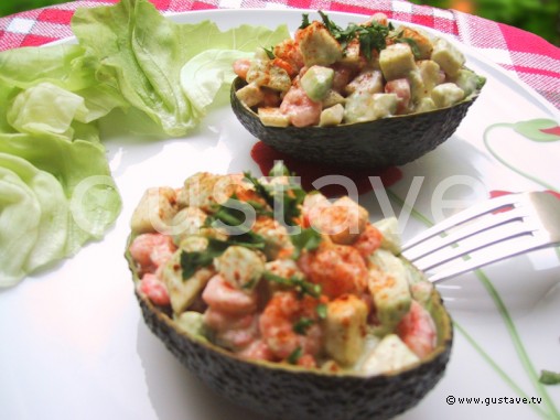 Avocats aux crevettes roses