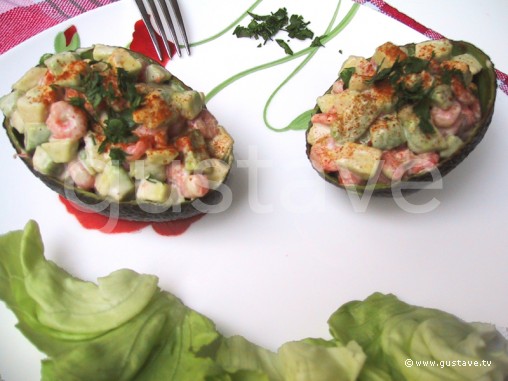 Préparation Avocats aux crevettes roses - étape 6