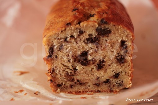 Cake moelleux à la banane et aux pépites de chocolat noir