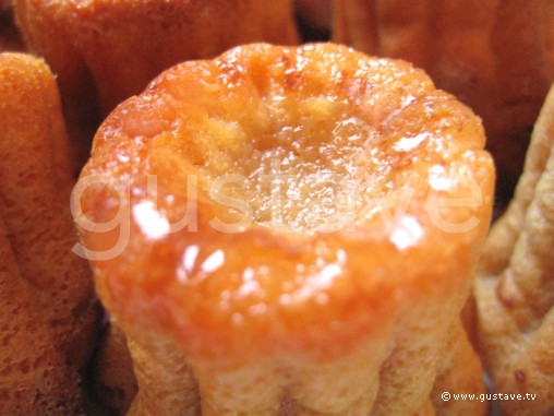 Canelés bordelais