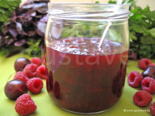 Confiture aux quatre fruits