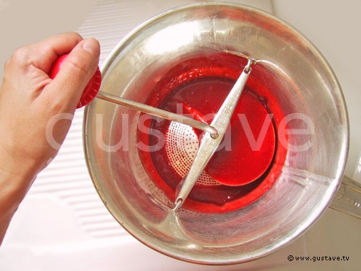 Préparation Coulis de fraise - étape 3