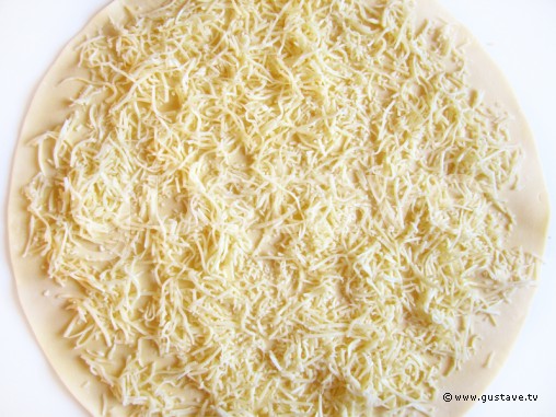 Préparation Feuilletés au fromage et au sésame - étape 1