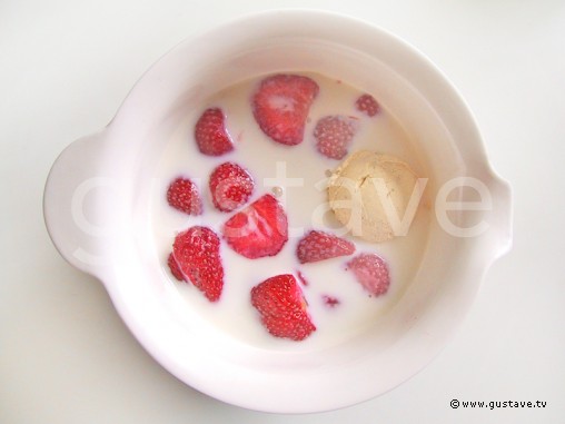 Préparation Milk-shake à la fraise - étape 3