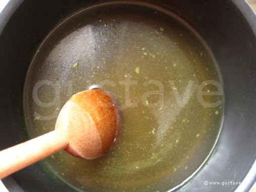 Préparation Oeufs en gelée au jambon et au Madère - étape 4