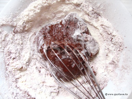 Préparation Pâte à crêpes au chocolat - étape 2