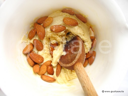 Préparation Petits biscuits croquants aux amandes - étape 3