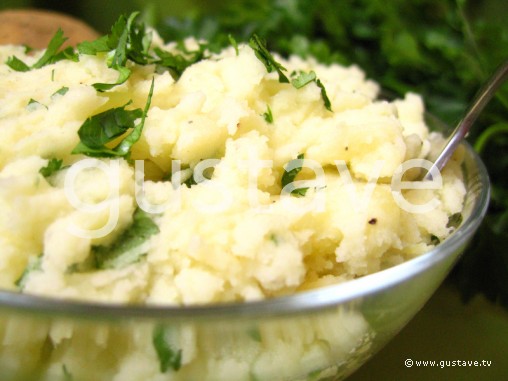 Purée de pommes de terre aux herbes