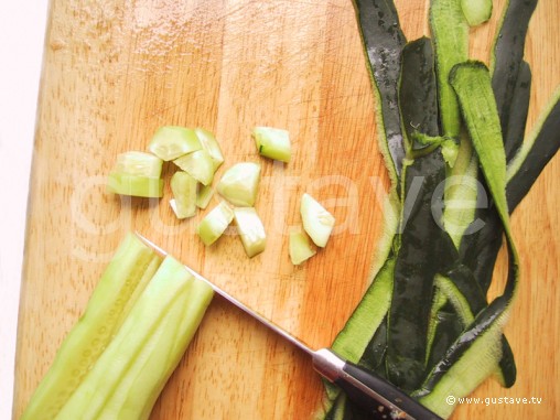 Préparation Salade de melon et crudités - étape 2