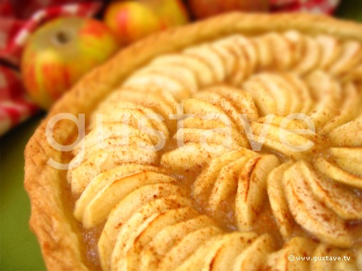 Tarte aux pommes à la compote et à la cannelle