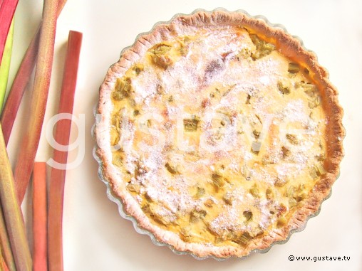 Tarte à la rhubarbe et à la crème vanillée