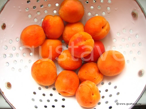 Préparation Tarte tatin aux abricots - étape 1