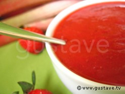 Coulis de fraises et rhubarbe