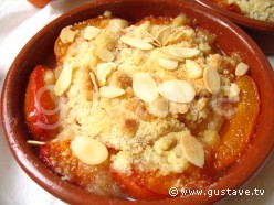 Crumble d'abricots aux amandes