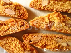 Petits biscuits croquants aux amandes