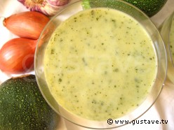 Velouté glacé de courgettes