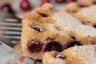 Tarte amandine aux cerises et à la cardamome